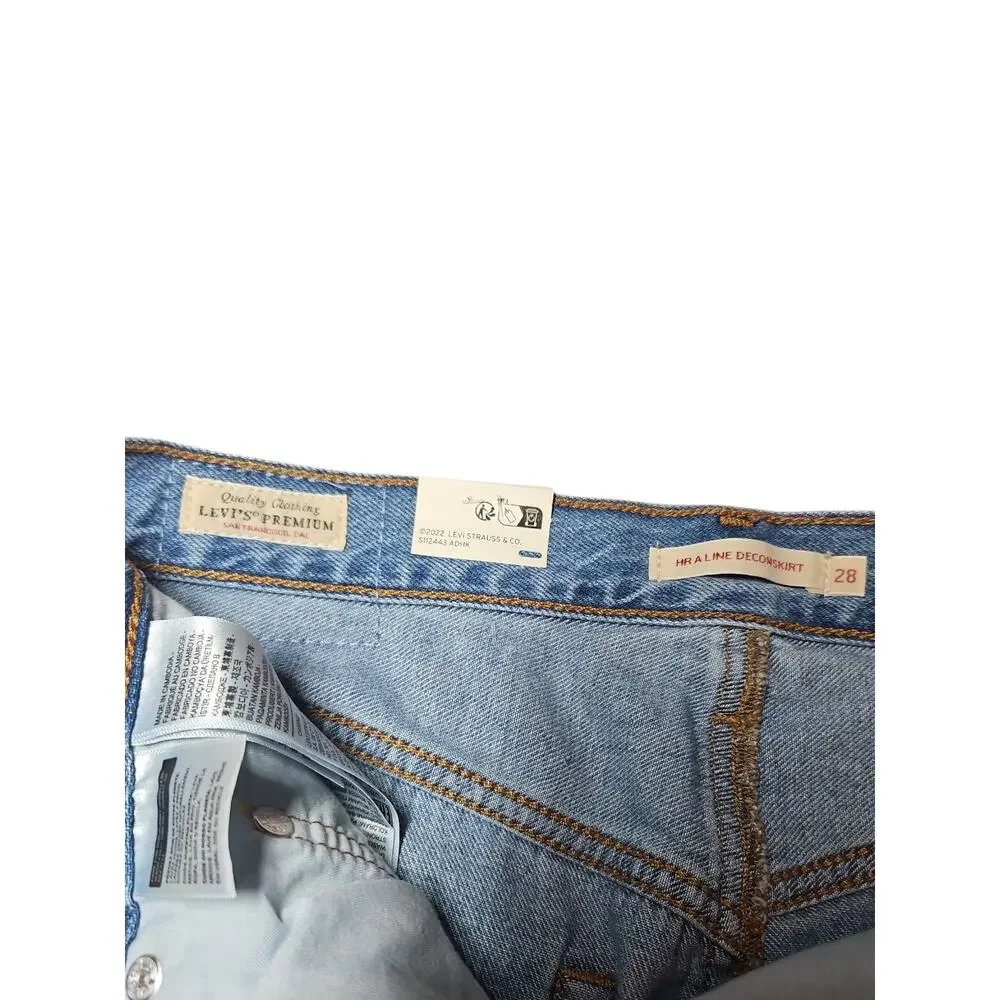 Levi's High Rise A Line Skirt Denim Light Wash Button Fly Women's Size 28
